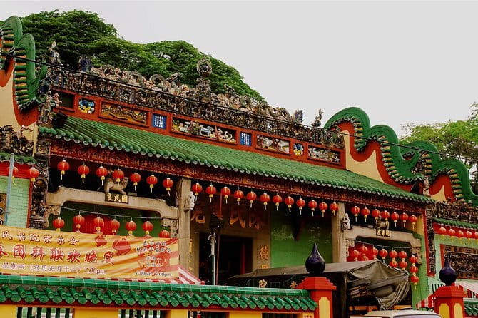 Kuala Lumpur Cultural and Heritage Tour - Sri Maha Mariamman Temple and its 22-meter gate tower