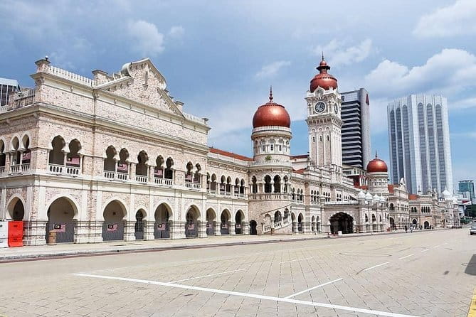 Kuala Lumpur Cultural and Heritage Tour - Chan See Shu Yuen Temple and its colorful ceramic work
