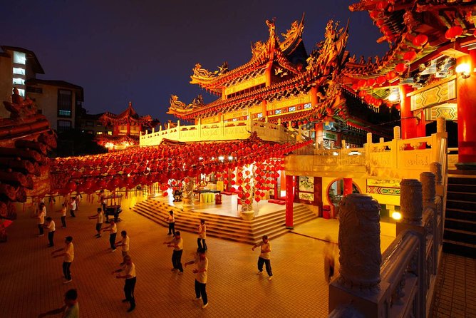 Kuala Lumpur Customizable Private Tour Including Driver - Cars, comfort, and group size