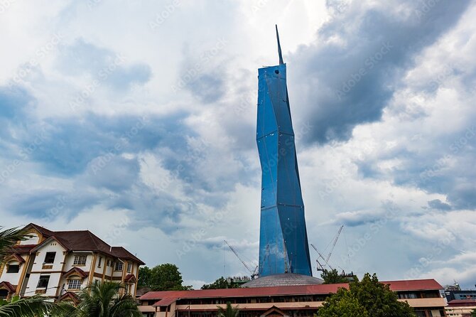 Kuala Lumpur Full Day Private Tour with 24 spots Of Wonders - Rivers, mosques, and Malaysian identity