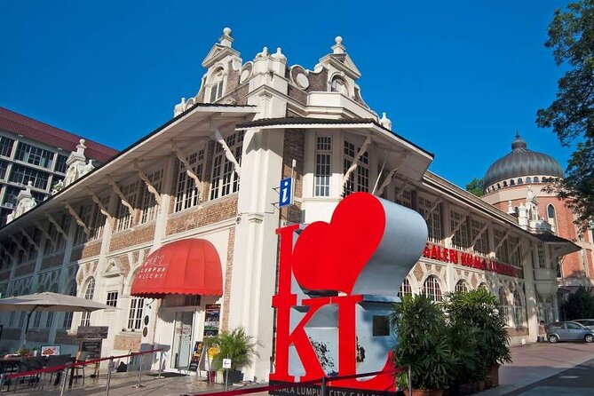 Kuala Lumpur Full Day Private Tour with 24 spots Of Wonders - The driver makes or breaks the day