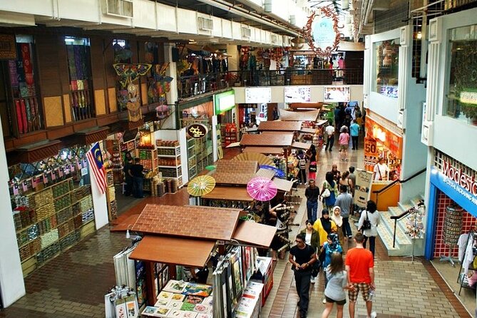 Kuala Lumpur Full Day Private Tour with 24 spots Of Wonders - The palace, Batu Caves, and two commercial stops