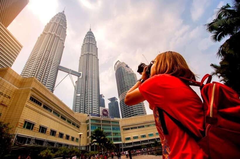 Kuala Lumpur Full-Day Sightseeing Tour with Batu Caves - Thean Hou Temple and Chinese traditions