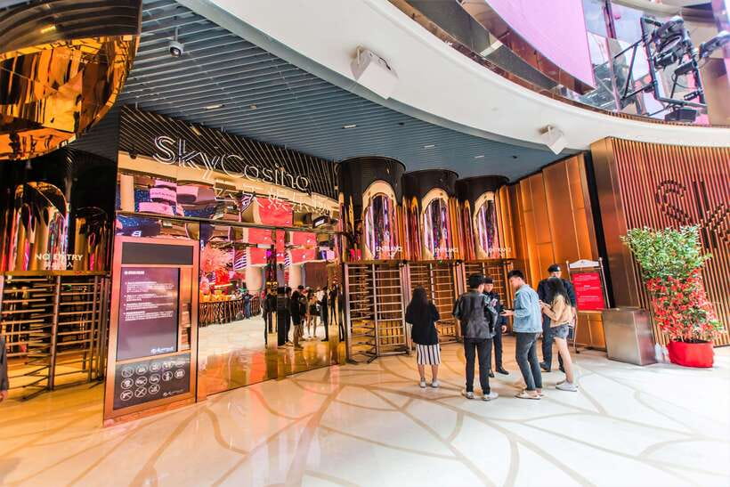 Kuala Lumpur: Genting Highland Tour with SkyWorld Theme Park - Shopping at the Premium Outlets