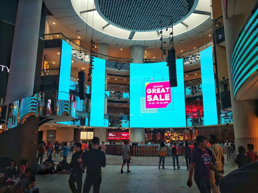 Kuala Lumpur: Genting Highlands & Batu Caves Day Trip - What the guides add to the day