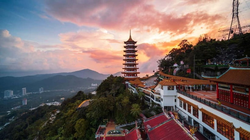 Kuala Lumpur: Genting Highlands Tour with Awana Cable Car - Key points at a glance