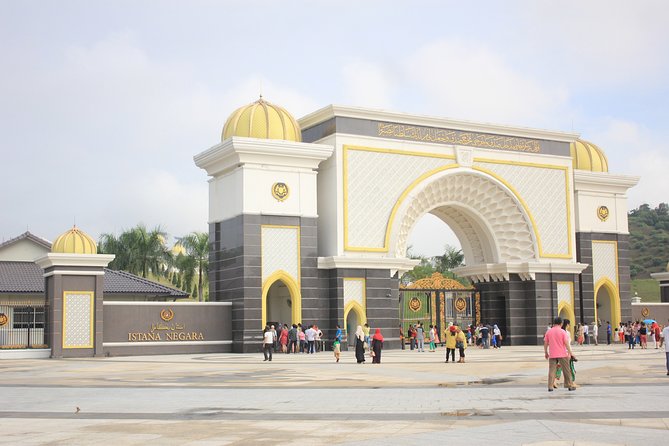Kuala Lumpur Half Day Guided City Tour (SIC/Shared Tour) - National Monument: a brief look at Tugu Negara