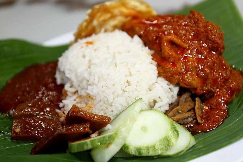 Kuala Lumpur: Half Day Local Food Walking Tour - Masjid Jamek, one of Kuala Lumpur’s key city views