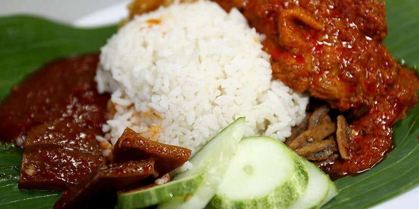 Kuala Lumpur: Half Day Local Food Walking Tour - Kampung Baru is the heart of the afternoon