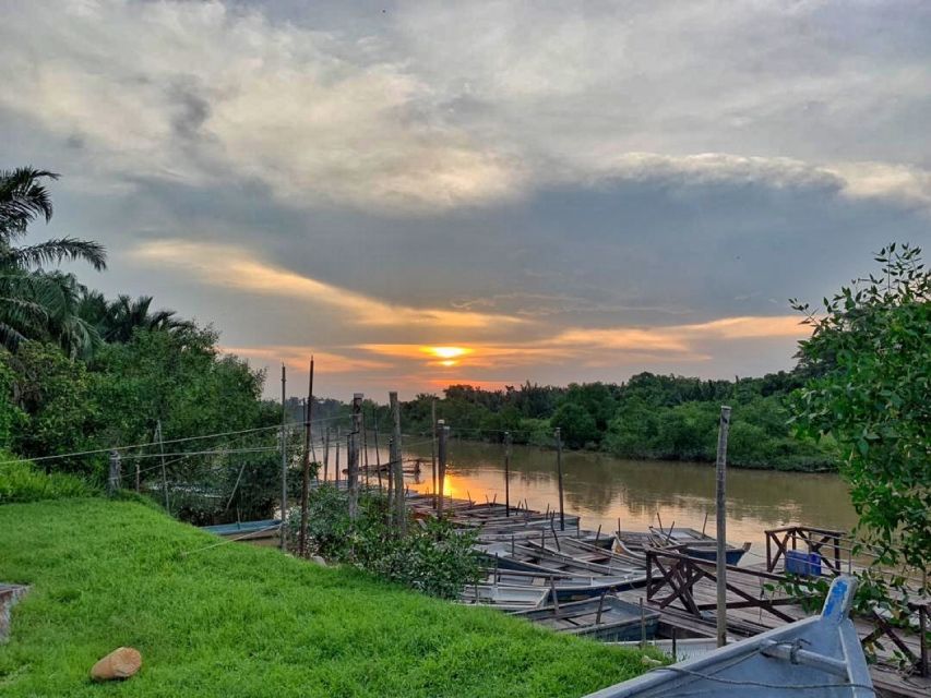 Kuala Lumpur: Kuala Selangor Fireflies and Blue Tears Tour - What the $79 price really covers