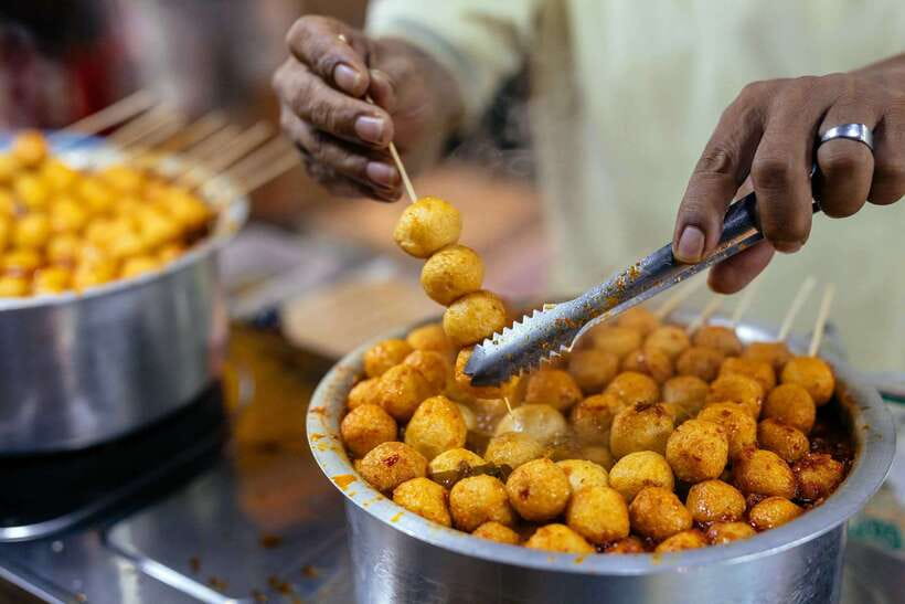 Kuala Lumpur: Local Street Food Night Tour - Timing, walking, and practical comfort