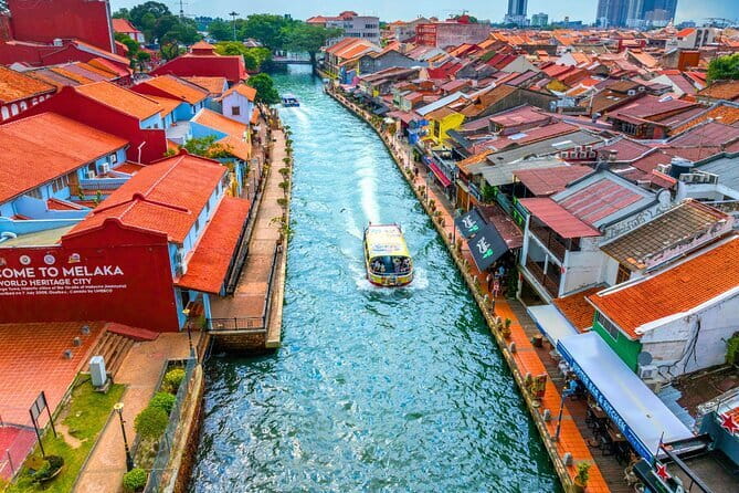 Kuala Lumpur Malacca River Cruise and Historical Tour with Lunch - St. Paul’s Hill and the old church