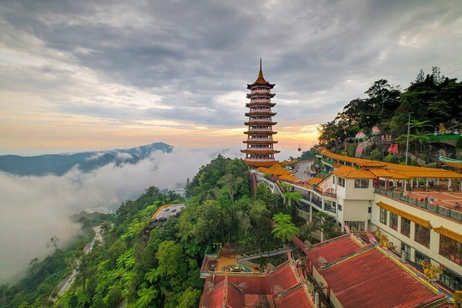 Kuala Lumpur Malacca River Cruise and Historical Tour with Lunch - Harmony Street and Cheng Hoon Teng Temple