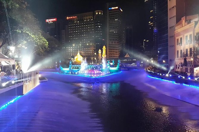 Kuala Lumpur Night Tour with Saloma Bridge - The illuminated Saloma Link Bridge