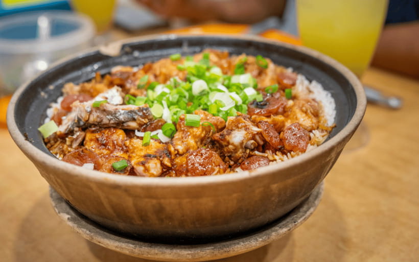 Kuala Lumpur: Nightlife Street Food Tour with 6 Tastings - Sri Maha Mariamman Temple and Kuala Lumpur’s Indian community