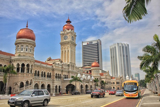 Kuala Lumpur Popular Sights Instagram Day Tour (Private Tour) - Petronas Twin Towers from the outside