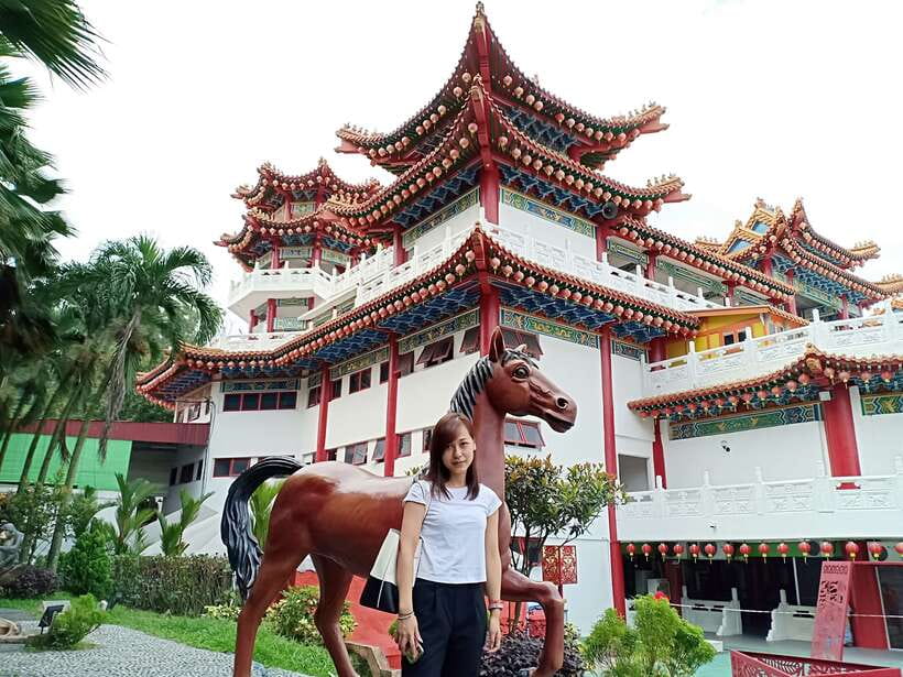 Kuala Lumpur: Private Batu Cave, National Mosque Tour, Lunch - Lunch in Little India