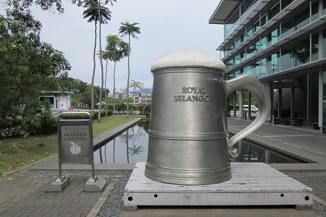 Kuala Lumpur Private City Highlights Tour - Batu Caves gives you the day’s biggest visual moment