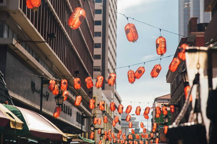 Kuala Lumpur: Private Food Tour – 10 Tastings with Locals - Who will enjoy this food walk?