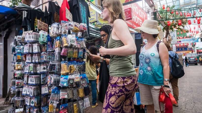 Kuala Lumpur: Private Full-Day 10 Wonders Tour - Gardens, monuments, and the National Mosque