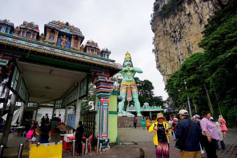 Kuala Lumpur: Private Full-Day 10 Wonders Tour - Kuala Lumpur Tower and a second city panorama