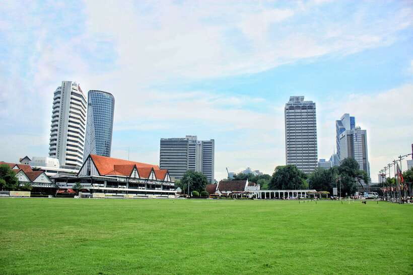 Kuala Lumpur: Private Half-Day City Tour - The Petronas Twin Towers photo stop