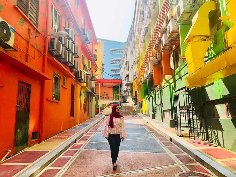 Kuala Lumpur: Private Highlights Instagram Tour - Finishing at the Petronas Twin Towers