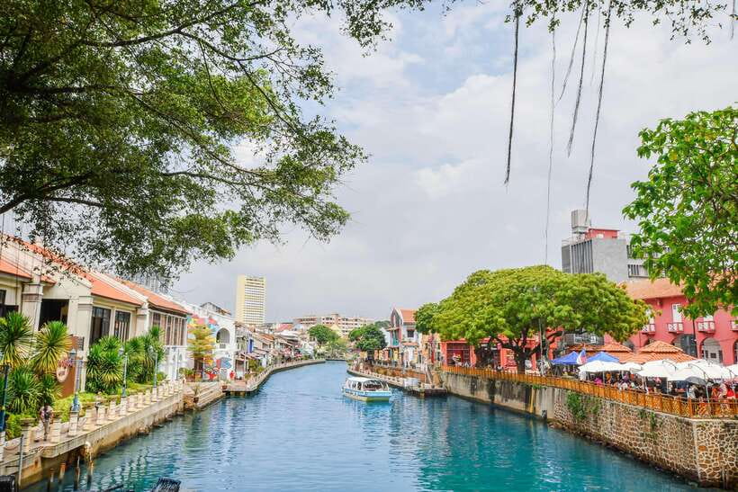 Kuala Lumpur: Private Malacca Night Tour w/Cruise & Trishaw - Why Malacca works well as a night trip from Kuala Lumpur