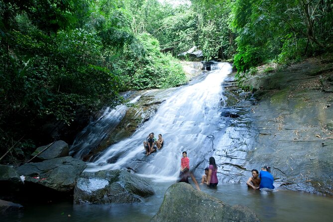 Kuala Lumpur Private Tour to Batu Caves Hotsprings And Waterfalls - Key points to know before you book
