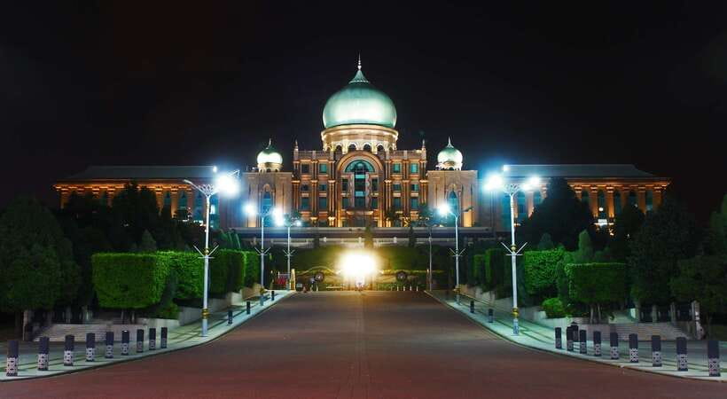 Kuala Lumpur: Putrajaya City Tour with Lake Cruise - Putra Mosque, the Pink Mosque