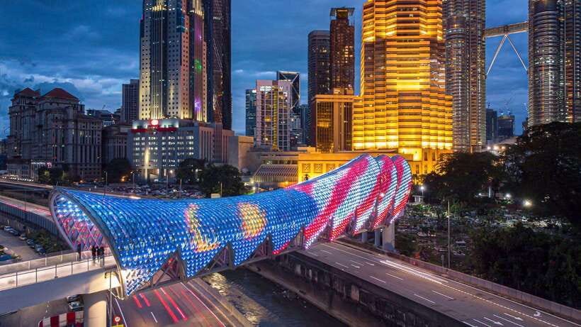Kuala Lumpur: Sightseeing, Markets, and Food Night Tour - The Golden Triangle and Petronas Towers