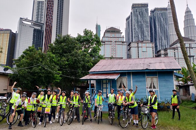 Kuala Lumpur Sunset Evening Cycling Tour - Why Kuala Lumpur is especially good by bike after dark
