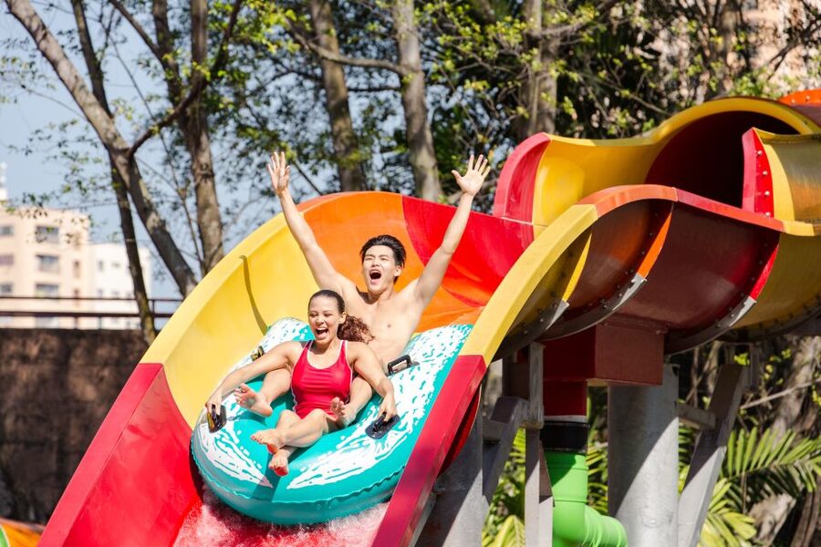 Kuala Lumpur: Sunway Lagoon Ticket & 1-Way Transfer - Weather, closures, and the limits of the ticket