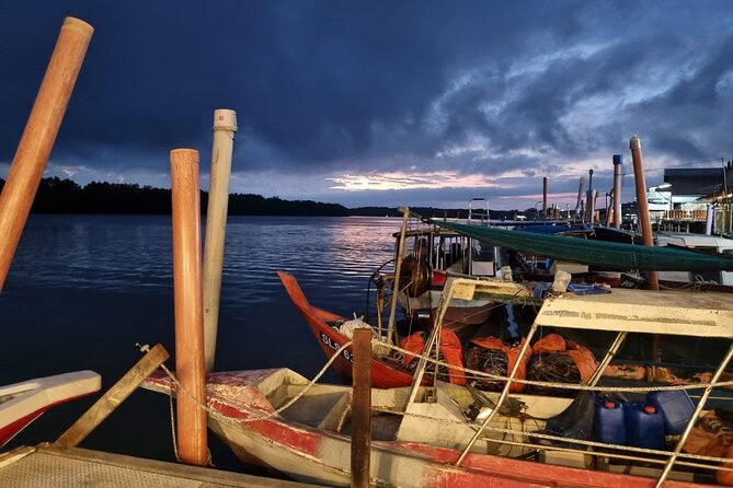 Kuala Selangor Fireflies Tour with Fort Altingsburg & Dinner - The lighthouse and the Strait of Malacca