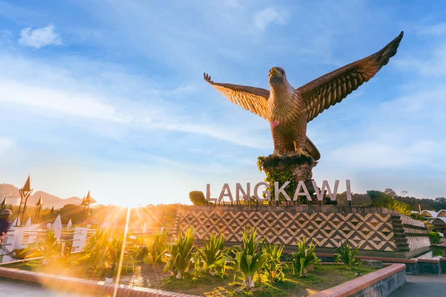 Langkawi: Half- or Full-Day Private Car Tour of Highlights - Tanjung Rhu Beach for a quiet pause