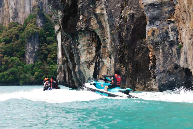 Langkawi: Jet Ski and Parasailing Tour - Beras Basah Island and a private beach stop