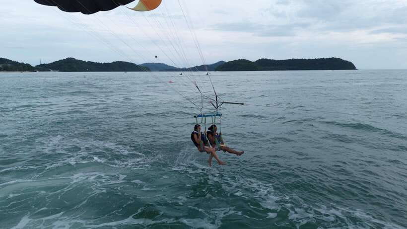 Langkawi: Jet Ski and Parasailing Tour - The eagle feeding spot