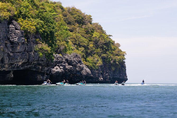 Langkawi Jet Ski Tour Bronze Package 2 Hours - Eagle watching near Singa Besar