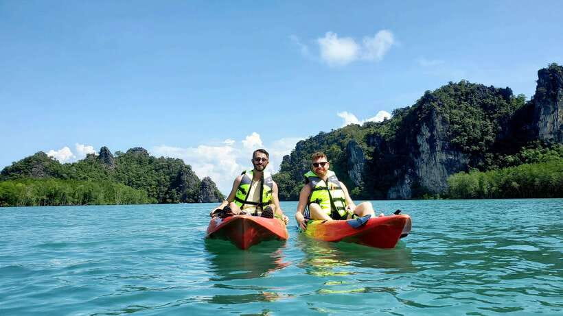 Langkawi : Kilim Geoforest Mangrove Kayak Tour with Lunch - Paddling through the Kilim mangroves
