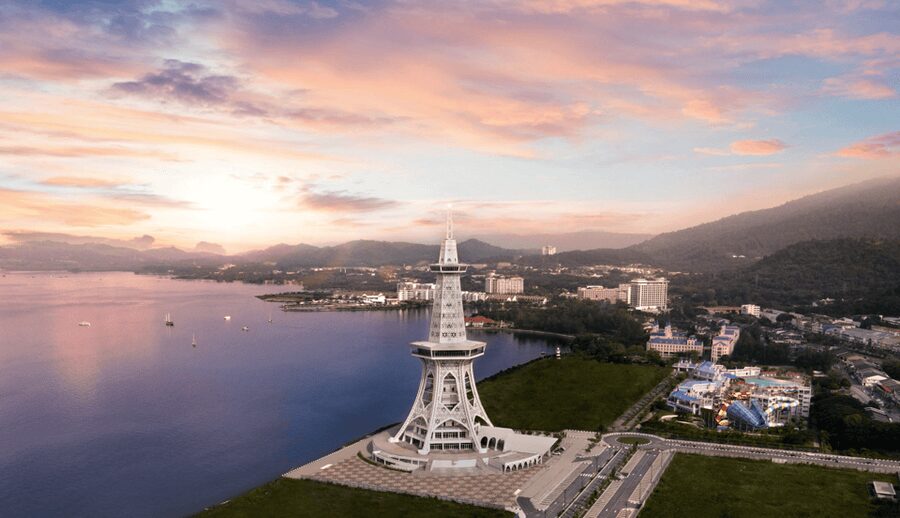 Langkawi: Maha Tower Langkawi Admission Ticket - A lounge, refreshments, and a slower view