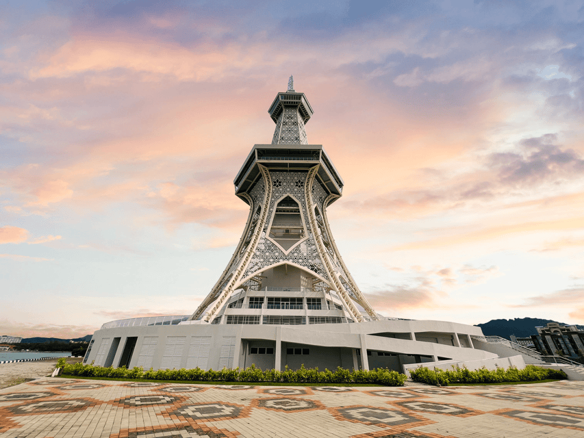 Langkawi: Maha Tower Langkawi Admission Ticket - Families, older visitors, and wheelchair users