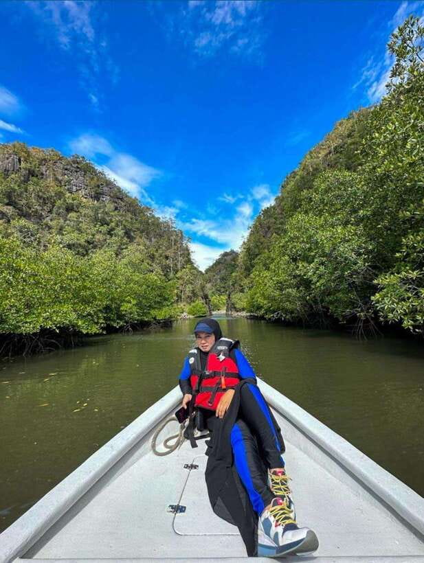 Langkawi:Mangrove Tour Private VIP Boat - Mangrove channels, limestone walls, and quiet water