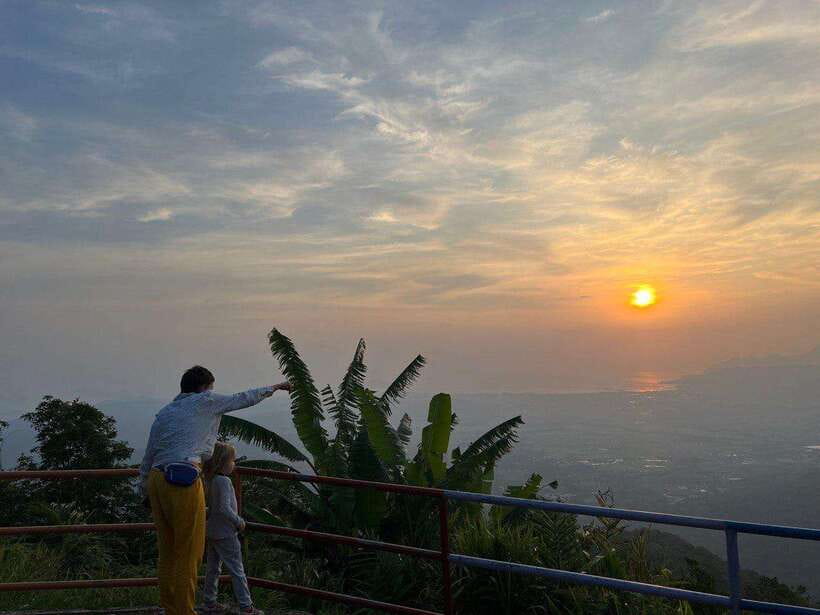 Langkawi: Nighttime Rainforest Tour with Nature Guide - Timing, clothing, and practical comfort