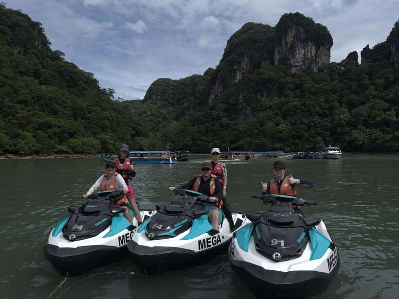 Langkawi: Premium UNESCO Geopark Jet Ski Tour of 8 Islands - Riding from island to island