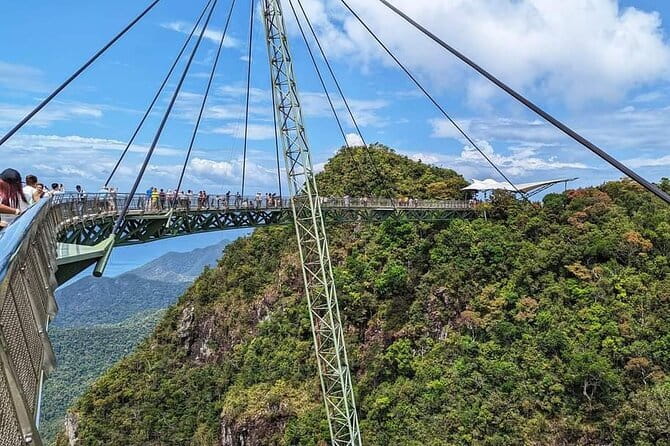 Langkawi: Private Tour with Sky Bridge and Cable Car - Eagle Square and the island’s famous eagle