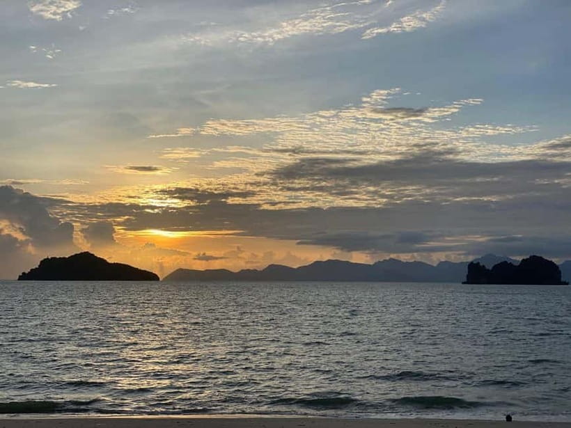 Langkawi: River Cruise and Sunset Cruise Lunch Available - Meeting Din at Kilim Jetty
