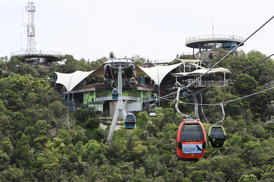 Langkawi: Skycab Cable Car Ticket Options - The SkyBridge above the trees