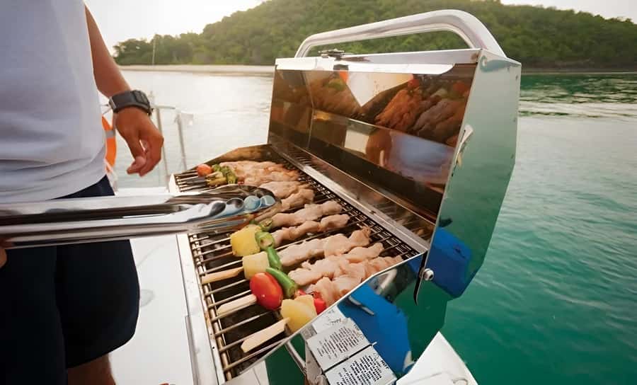 Langkawi: Sunset Cruise Experience - Dinner choices: basic snacks, BBQ, or halal bento