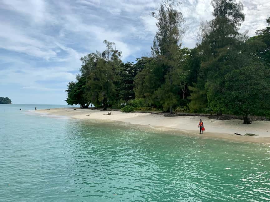 Langkawi: Sunset Dinner Cruise with Hotel Transfer - Leaving the jetty along Langkawi’s coast