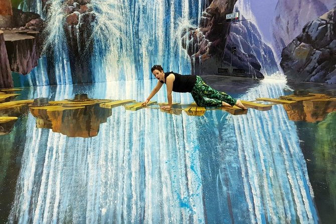 Langkawi Tour with SkyBridgewalk,Langkawi Cable Car,Oriental Village pass - Oriental Village and the 3D Art Museum